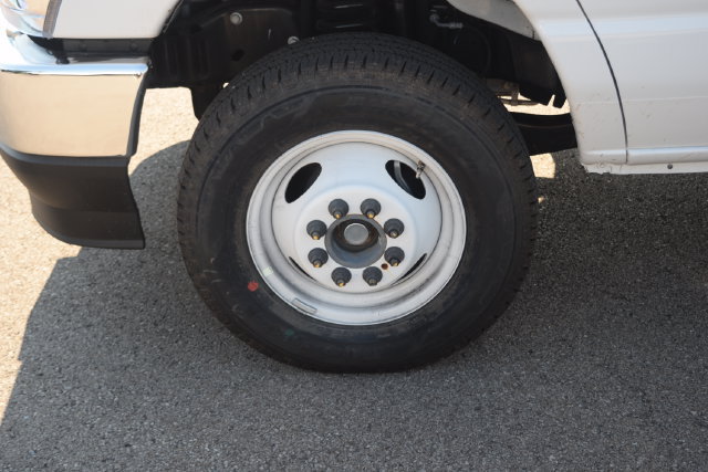 New 2027 Ford E-450 and Econoline 450 Super Duty w/ Power Equipment Group RWD image 24