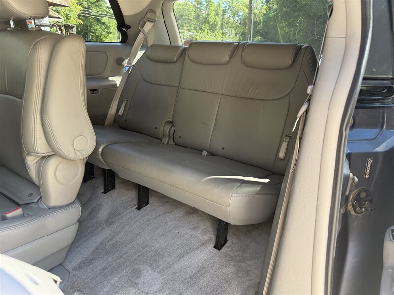 Used 2009 Toyota Sienna AWD image 14