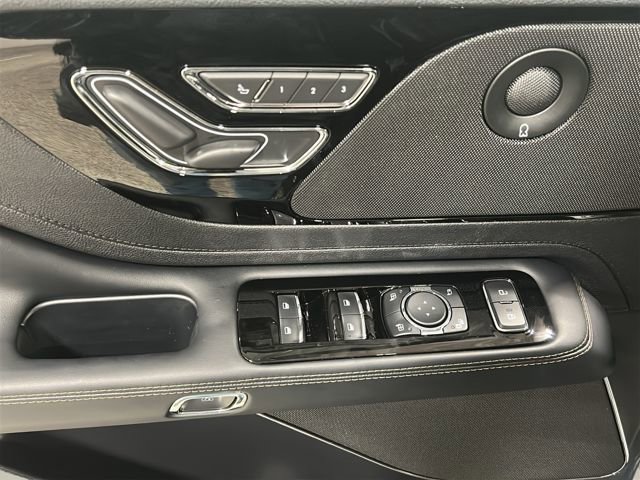 New 2026 Lincoln Aviator Reserve AWD/4WD image 10