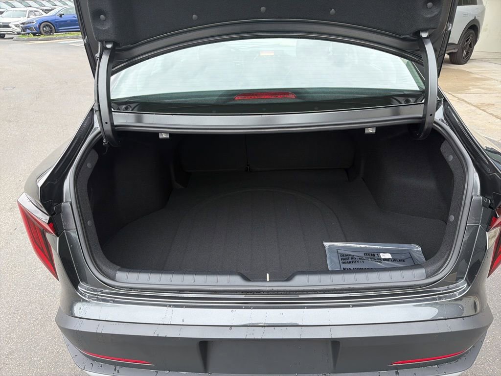 New 2026 Kia K4 LXS FWD image 16
