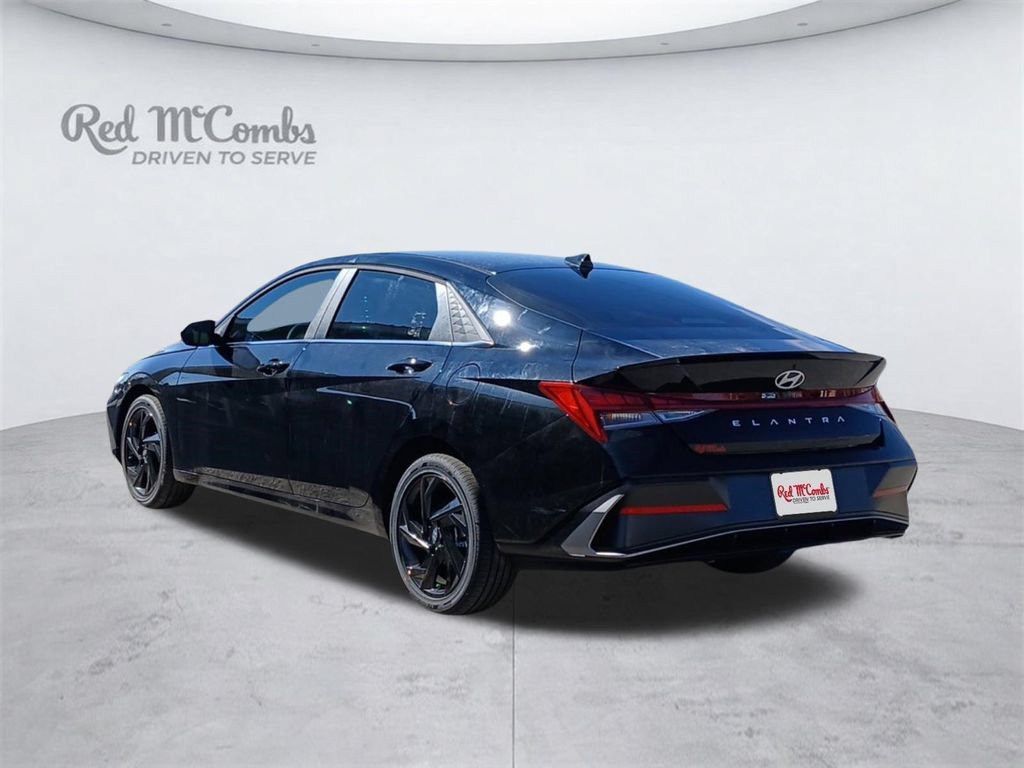 New 2026 Hyundai Elantra SEL Sport Premium FWD image 3