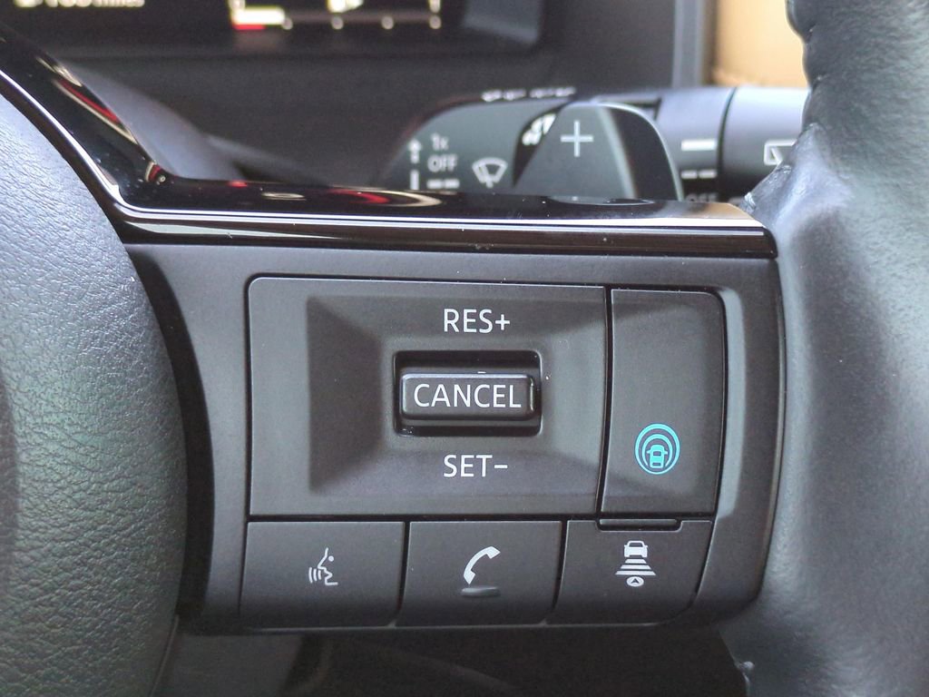 Used 2023 Nissan Rogue Platinum w/ Platinum Premium Package image 24