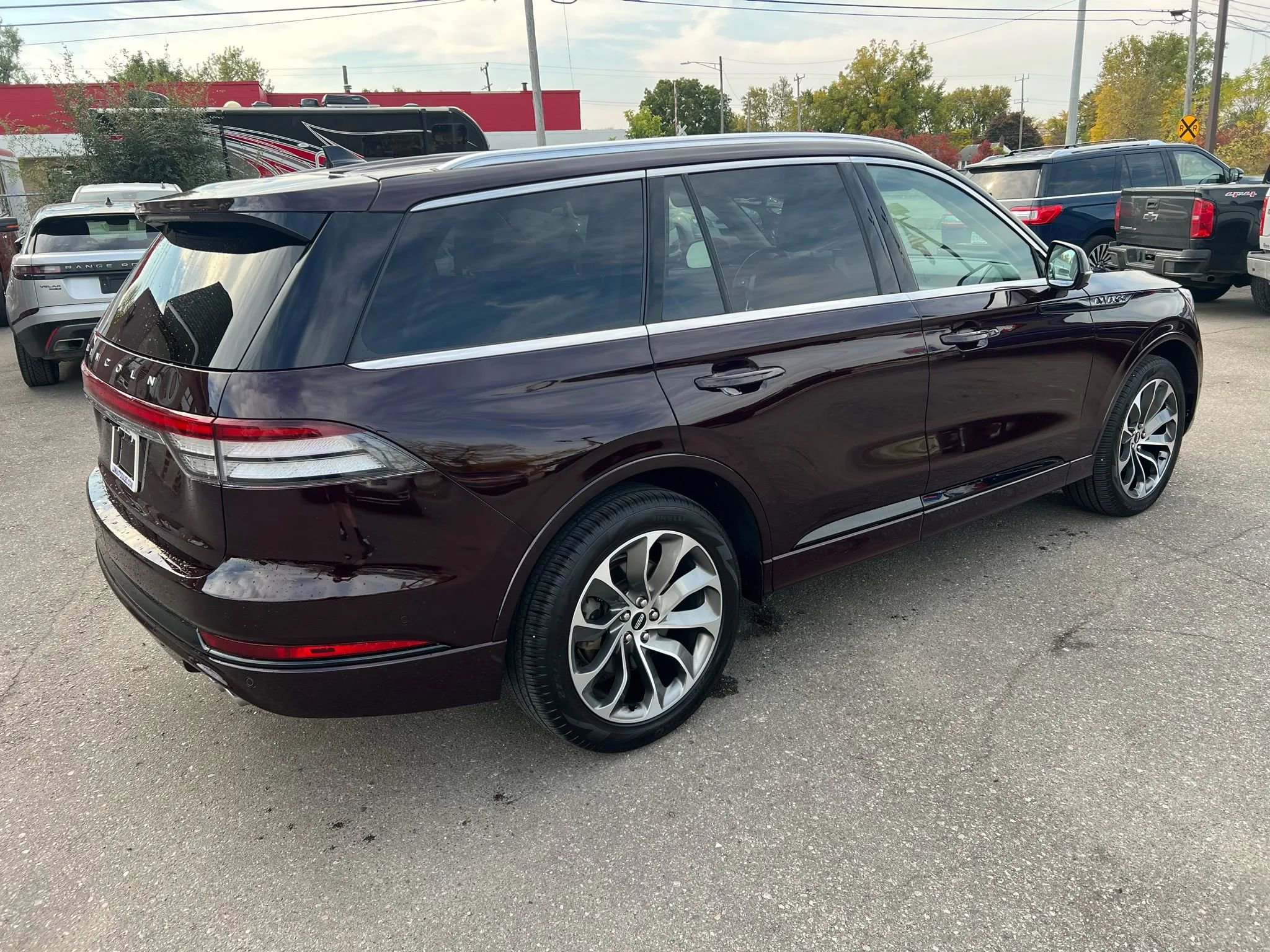 Used 2023 Lincoln Aviator Grand Touring w/ Equipment Group 301A image 5