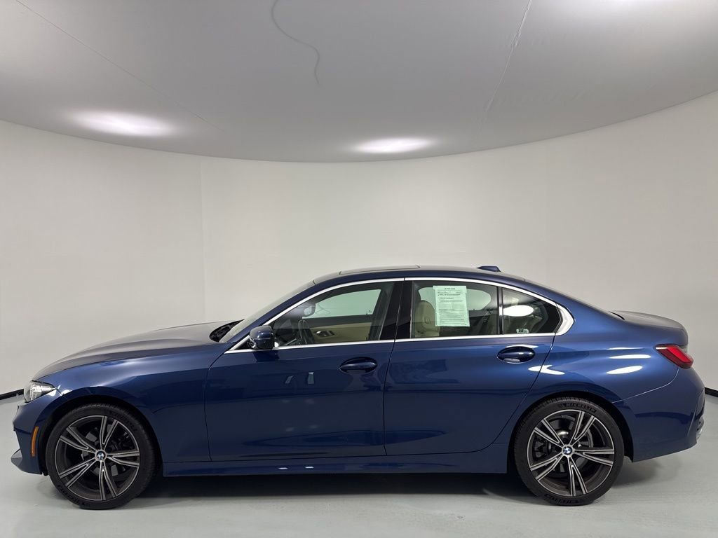 Certified 2024 BMW 330i xDrive Sedan w/ Convenience Package AWD/4WD image 4