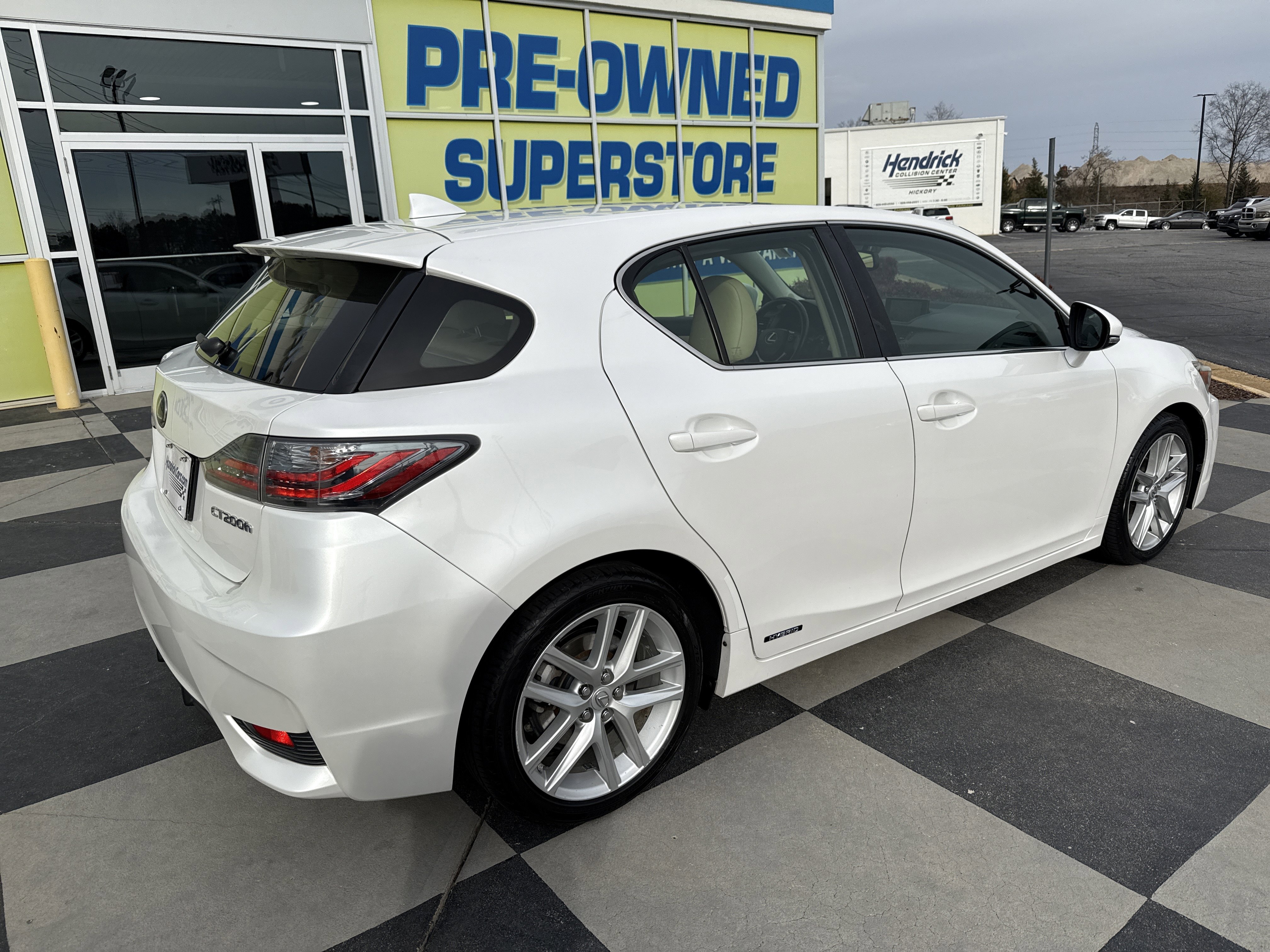 Used 2015 Lexus CT 200h w/ Navigation Package image 10