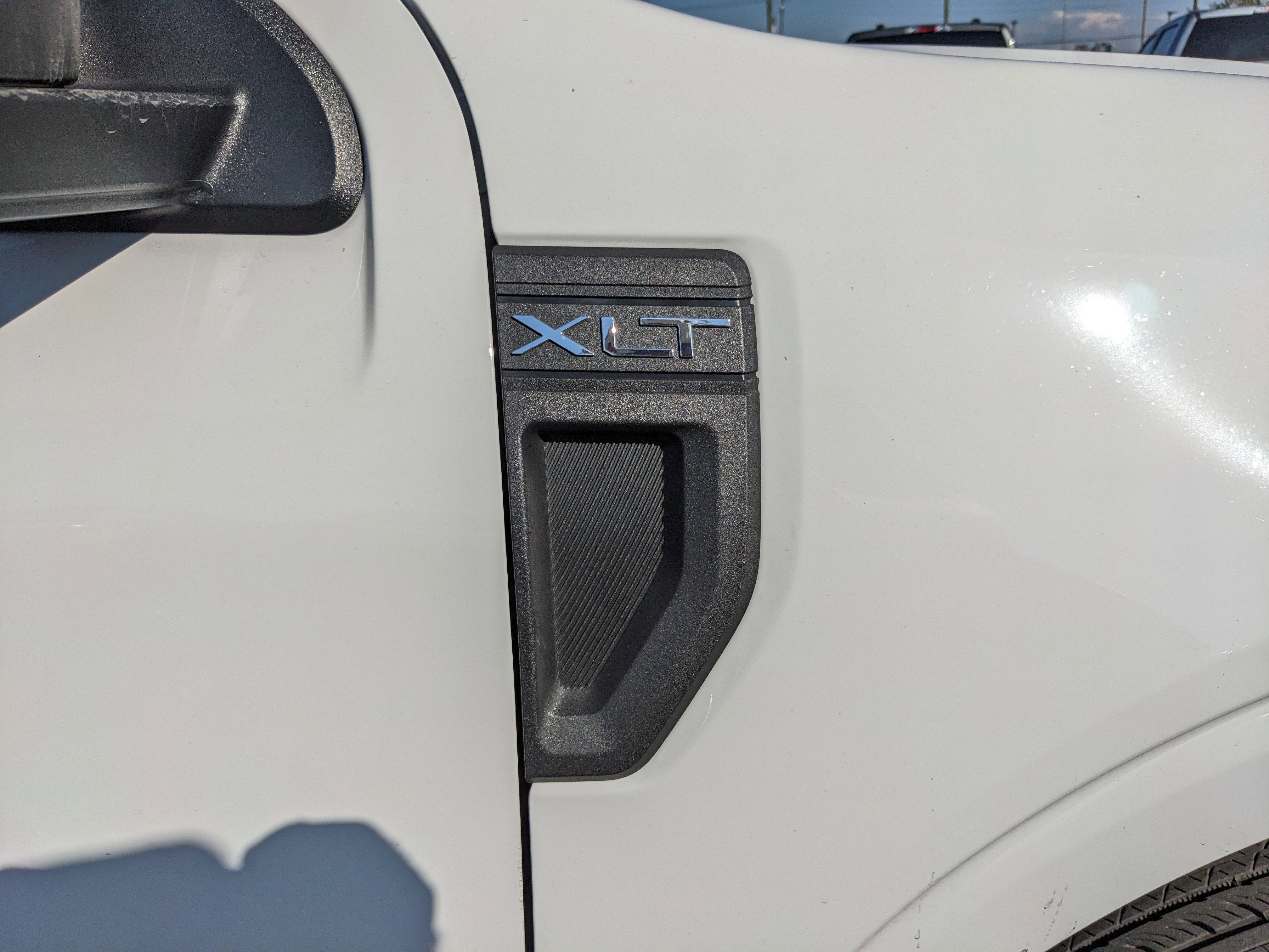 Certified 2025 Ford Maverick XLT w/ XLT Luxury Package image 7