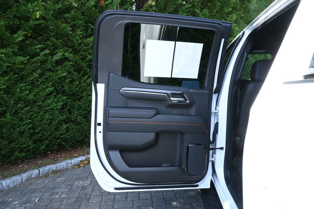 Used 2024 GMC Sierra 1500 AT4 w/ Technology Package image 33