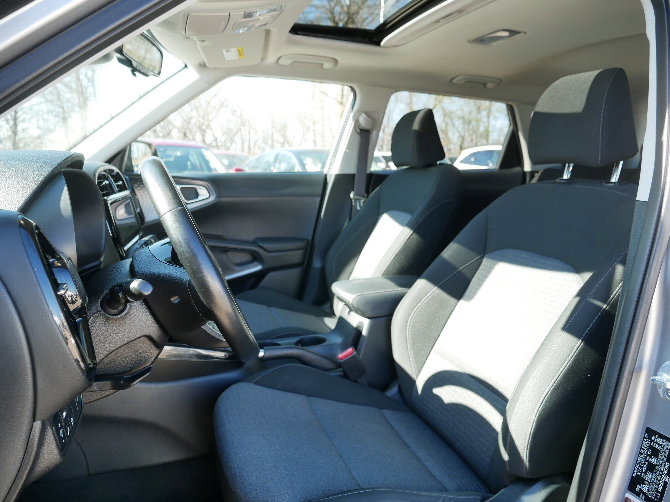 Certified 2022 Kia Soul EX FWD image 35