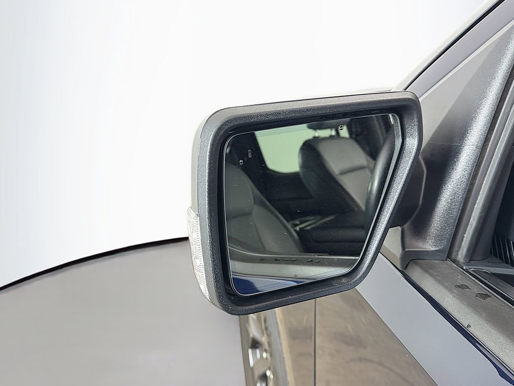 Used 2024 Ford F150 Lightning Lariat image 31