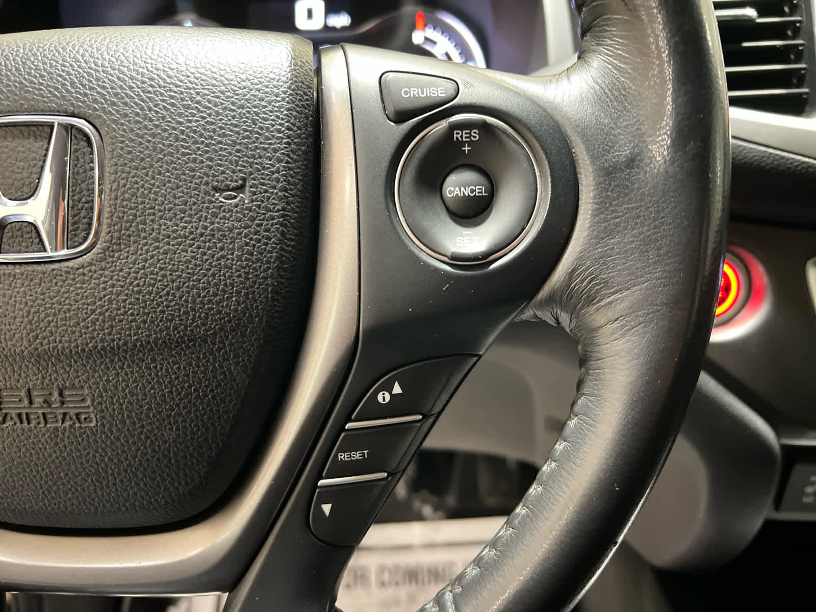 Used 2017 Honda Ridgeline RTL image 21