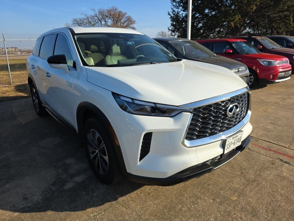Certified 2023 INFINITI QX60 Pure image 2