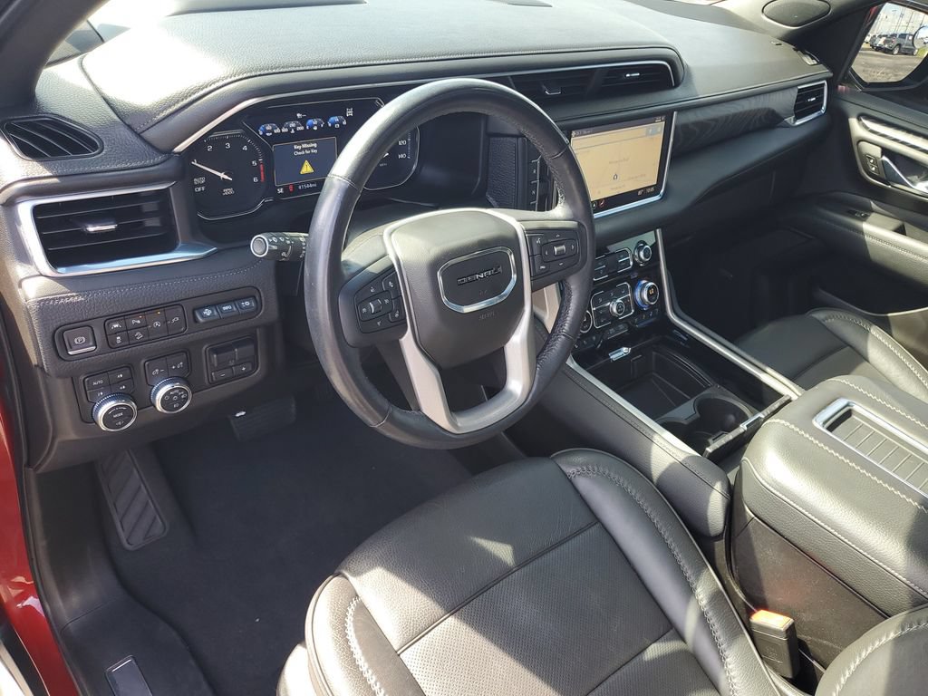 Used 2021 GMC Yukon XL Denali w/ Denali Ultimate Package AWD/4WD image 6