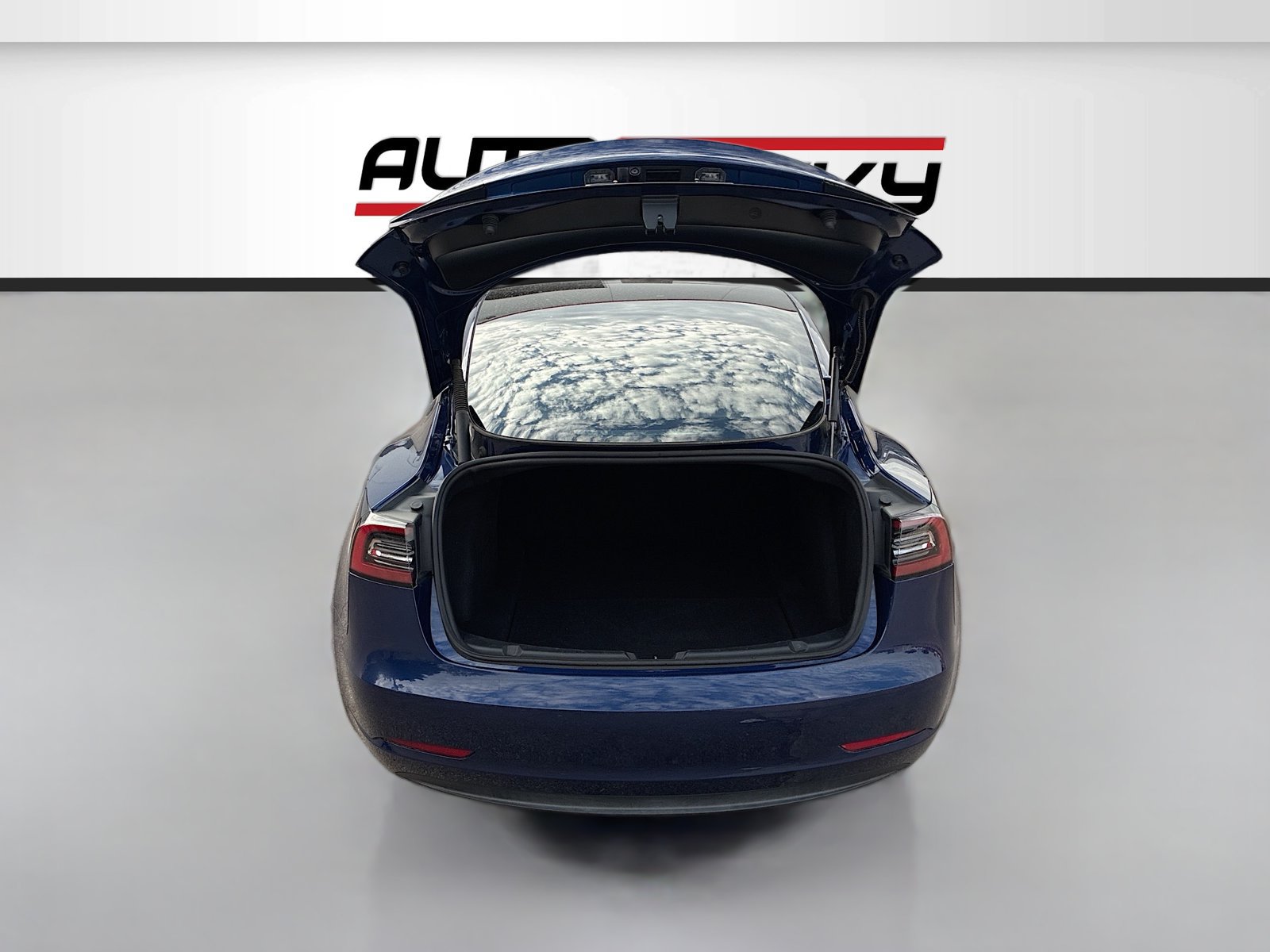 Used 2023 Tesla Model 3 Standard Range RWD image 26