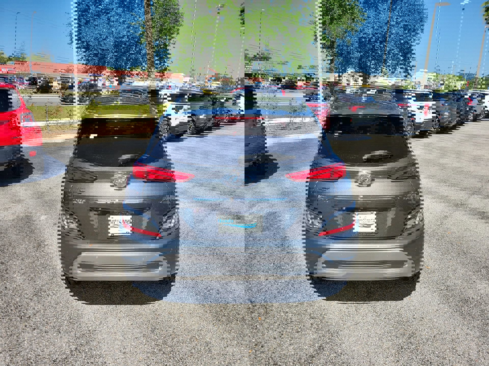 Used 2022 Hyundai Kona Limited image 7