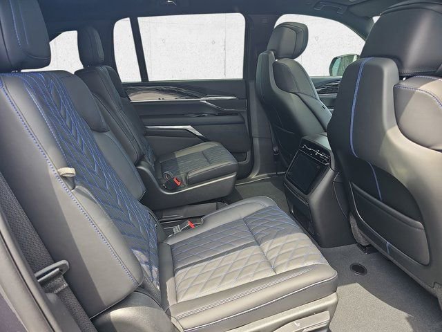 New 2026 Cadillac Escalade IQ Sport 1 w/ LPO, ONYX Package image 11