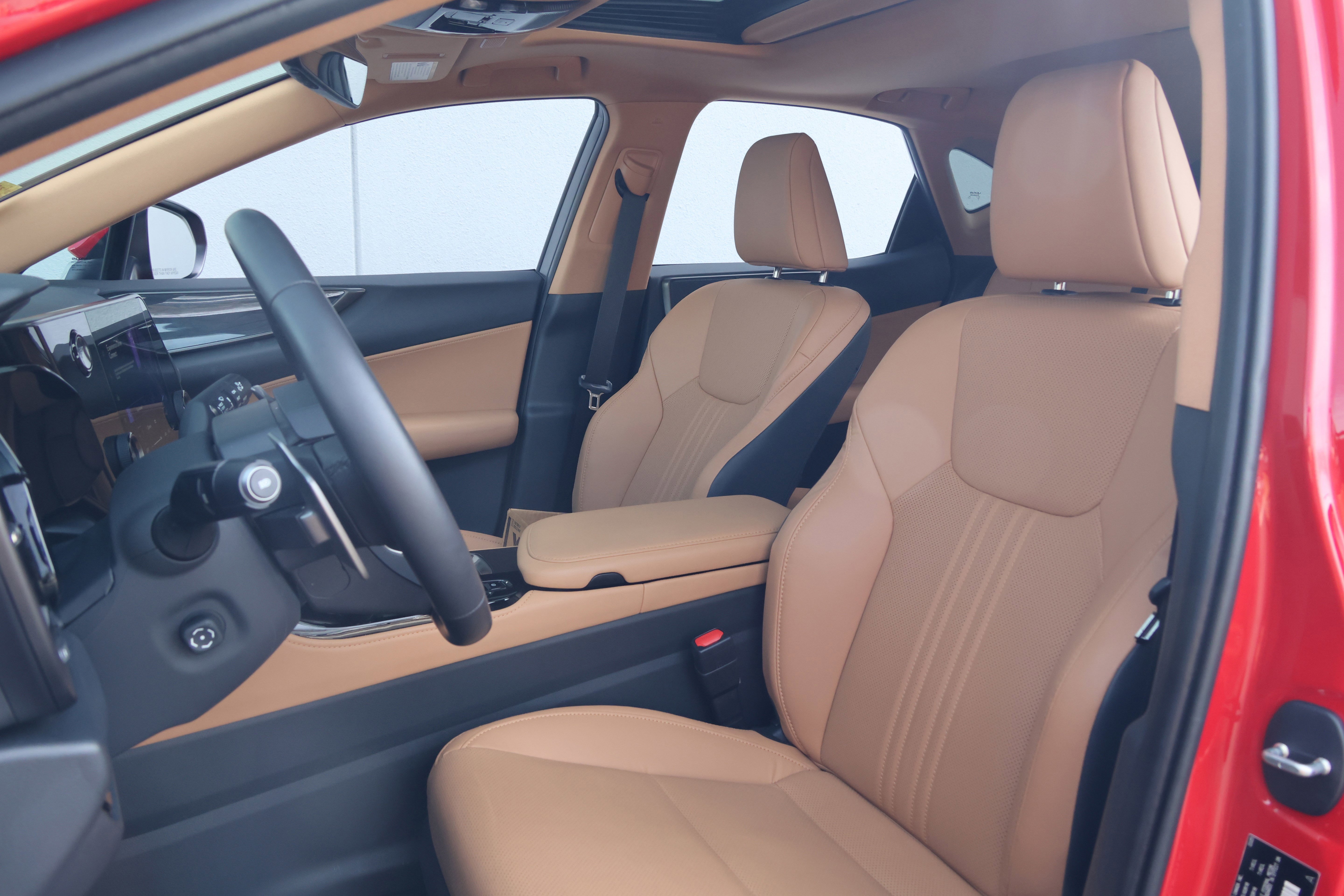 Certified 2025 Lexus NX 250 250 Premium w/ Towing Package (2000 Lbs) image 36