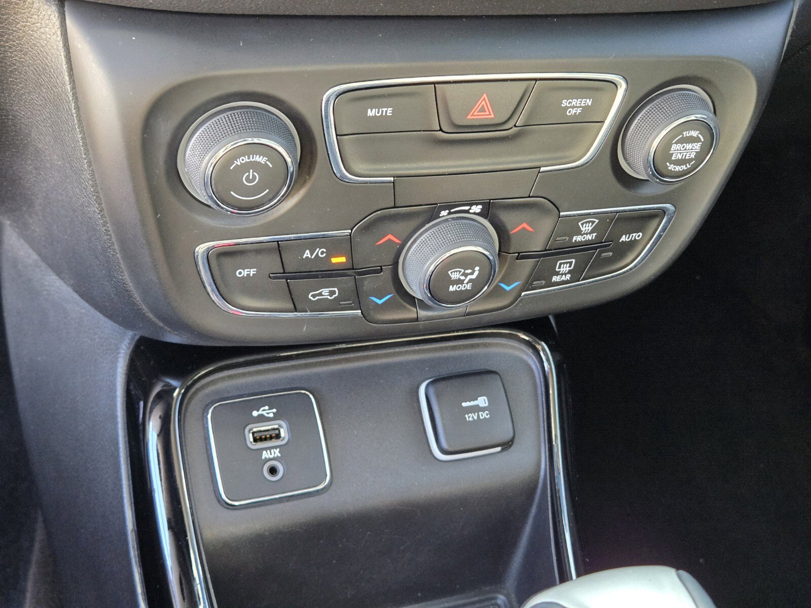 Used 2018 Jeep Compass Altitude w/ Popular Equipment Group image 20