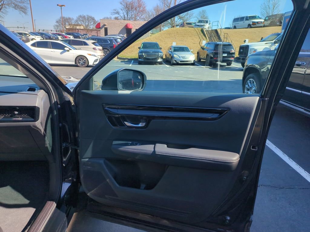 Used 2025 Honda CR-V EX-L image 32