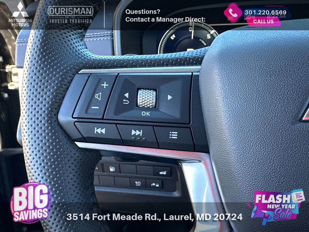 New 2025 Mitsubishi Outlander SE image 27