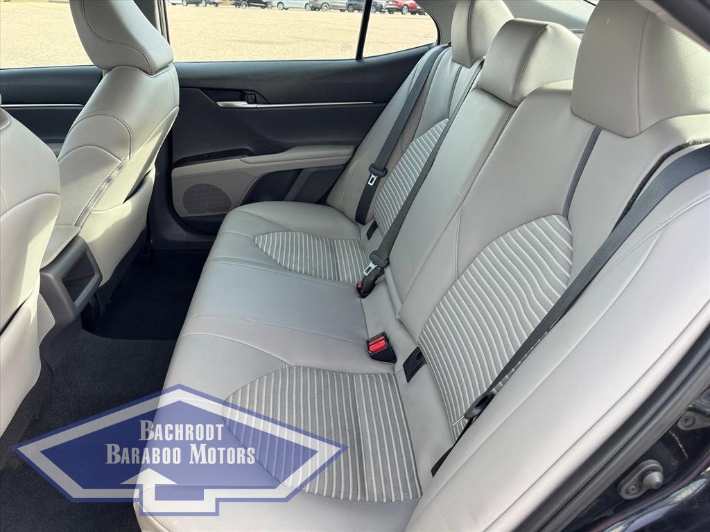Used 2024 Toyota Camry SE image 8