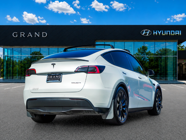 Used 2022 Tesla Model Y Performance AWD/4WD image 6