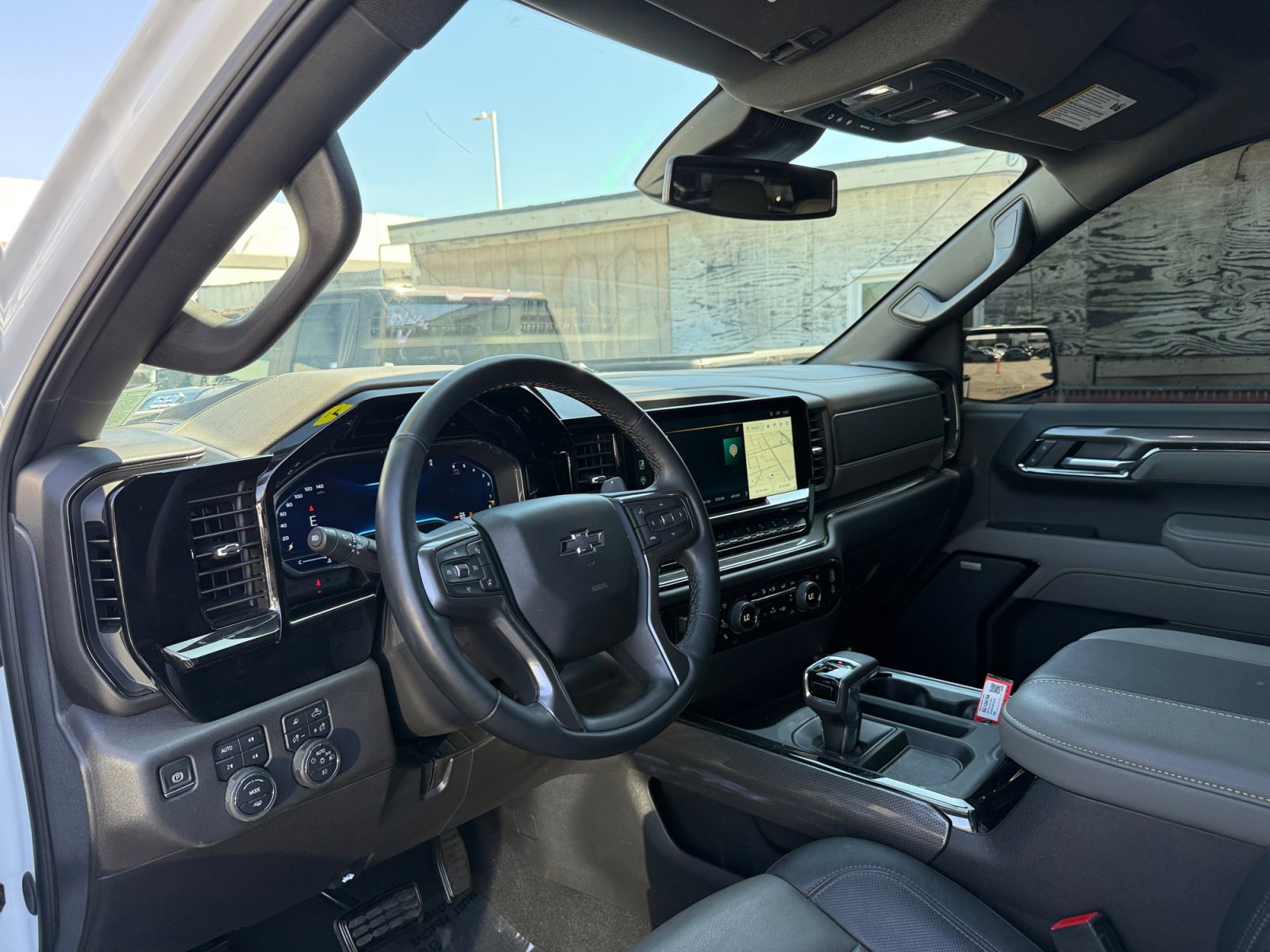 Used 2025 Chevrolet Silverado 1500 ZR2 image 16