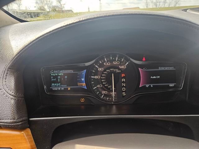 Used 2014 Lincoln MKX FWD w/ Walnut Swirl Wood Package image 15