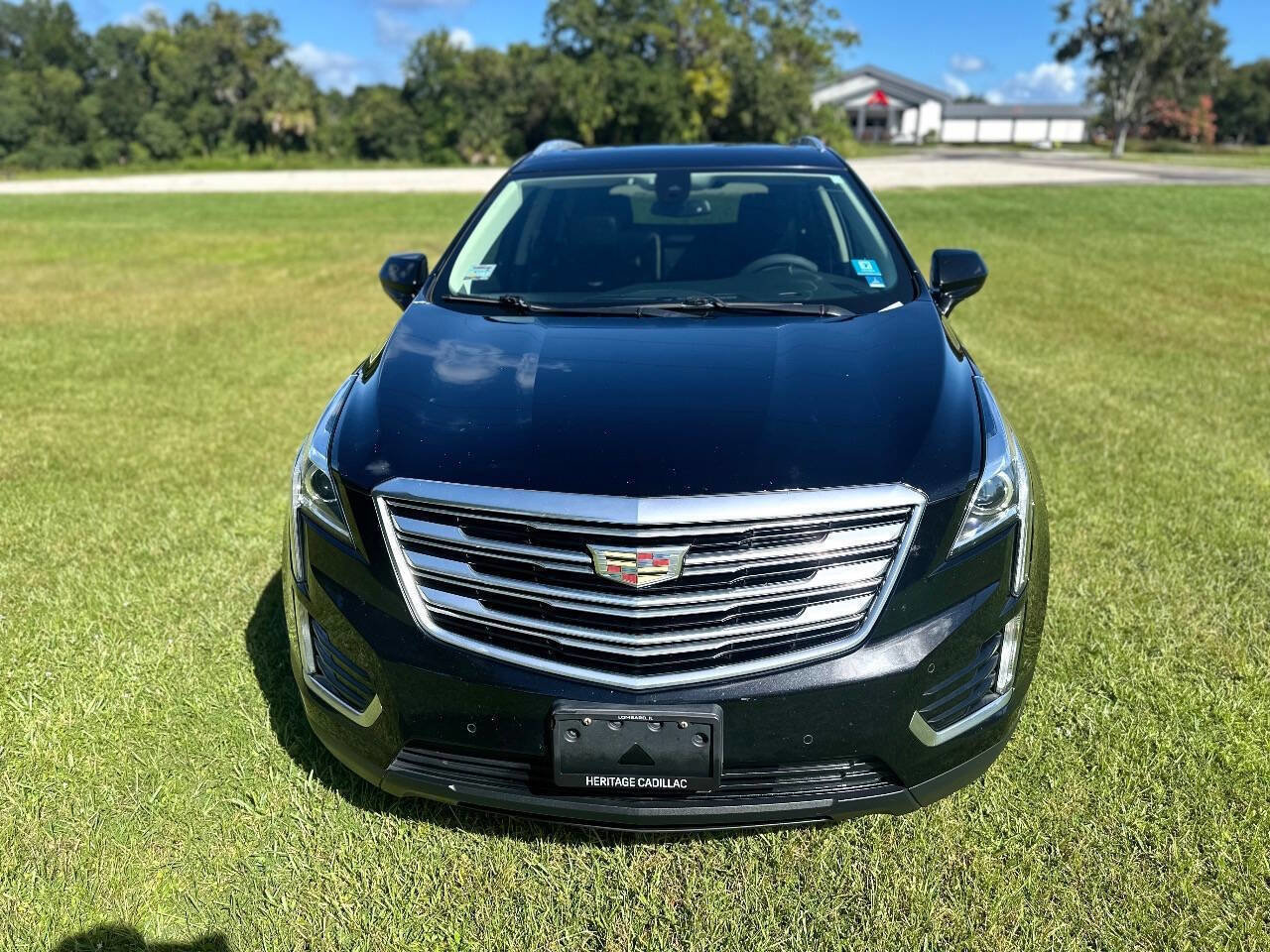 Used 2018 Cadillac XT5 Luxury w/ Driver Awareness Package image 2