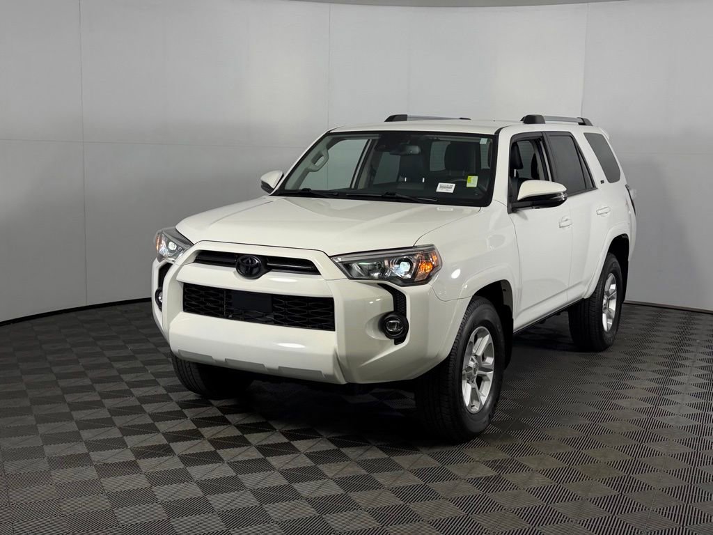 Used 2023 Toyota 4Runner SR5 Premium RWD image 4