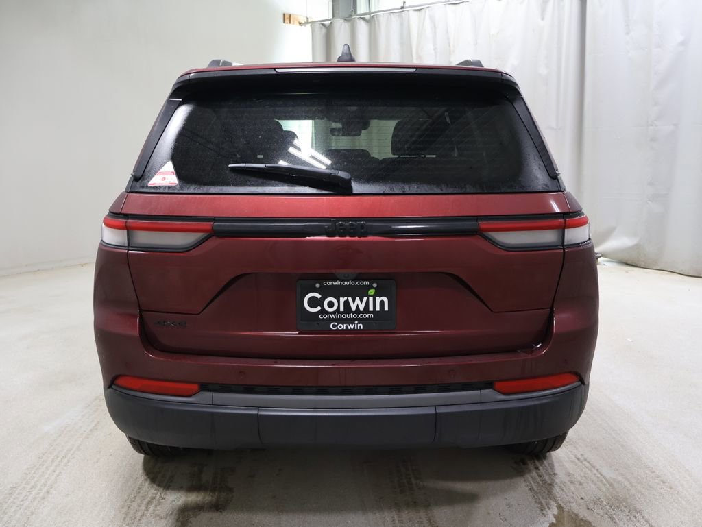 New 2026 Jeep Grand Cherokee Laredo image 7