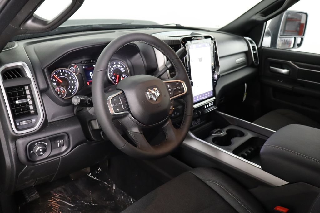 New 2026 RAM 2500 Big Horn AWD/4WD image 25