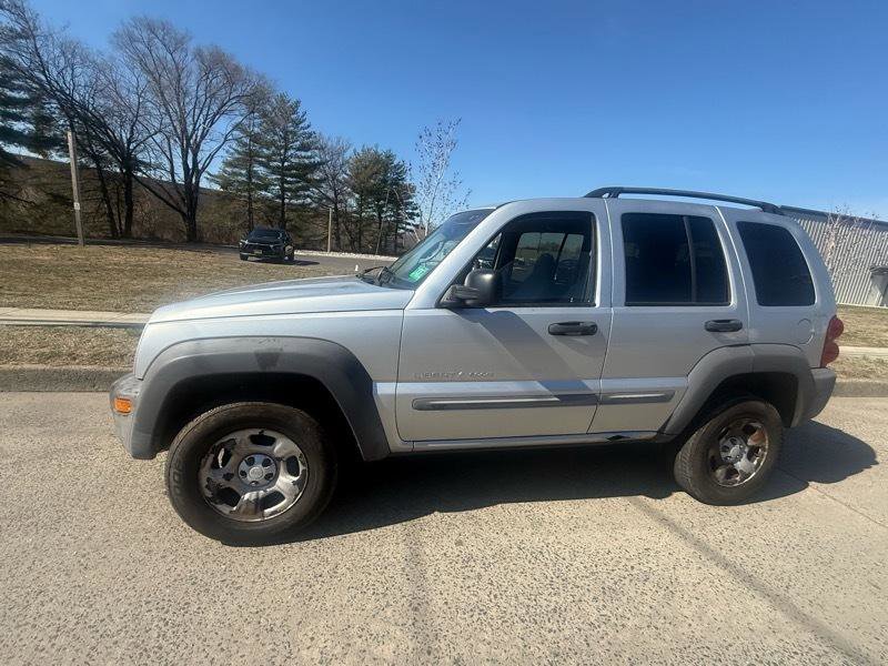 Used 2002 Jeep Liberty Sport image 17