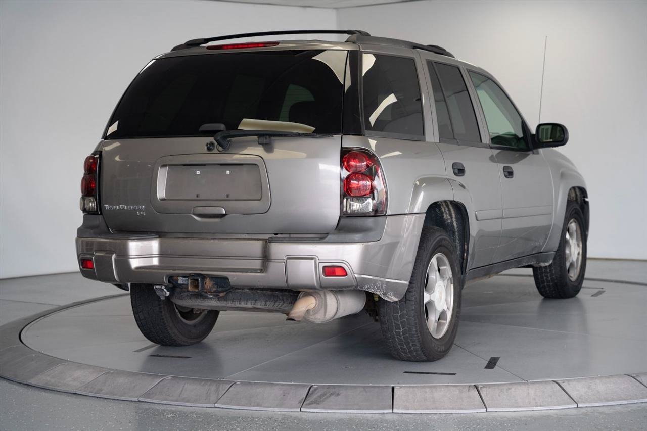 Used 2007 Chevrolet TrailBlazer LS w/ LS Preferred Equipment Group AWD/4WD image 7