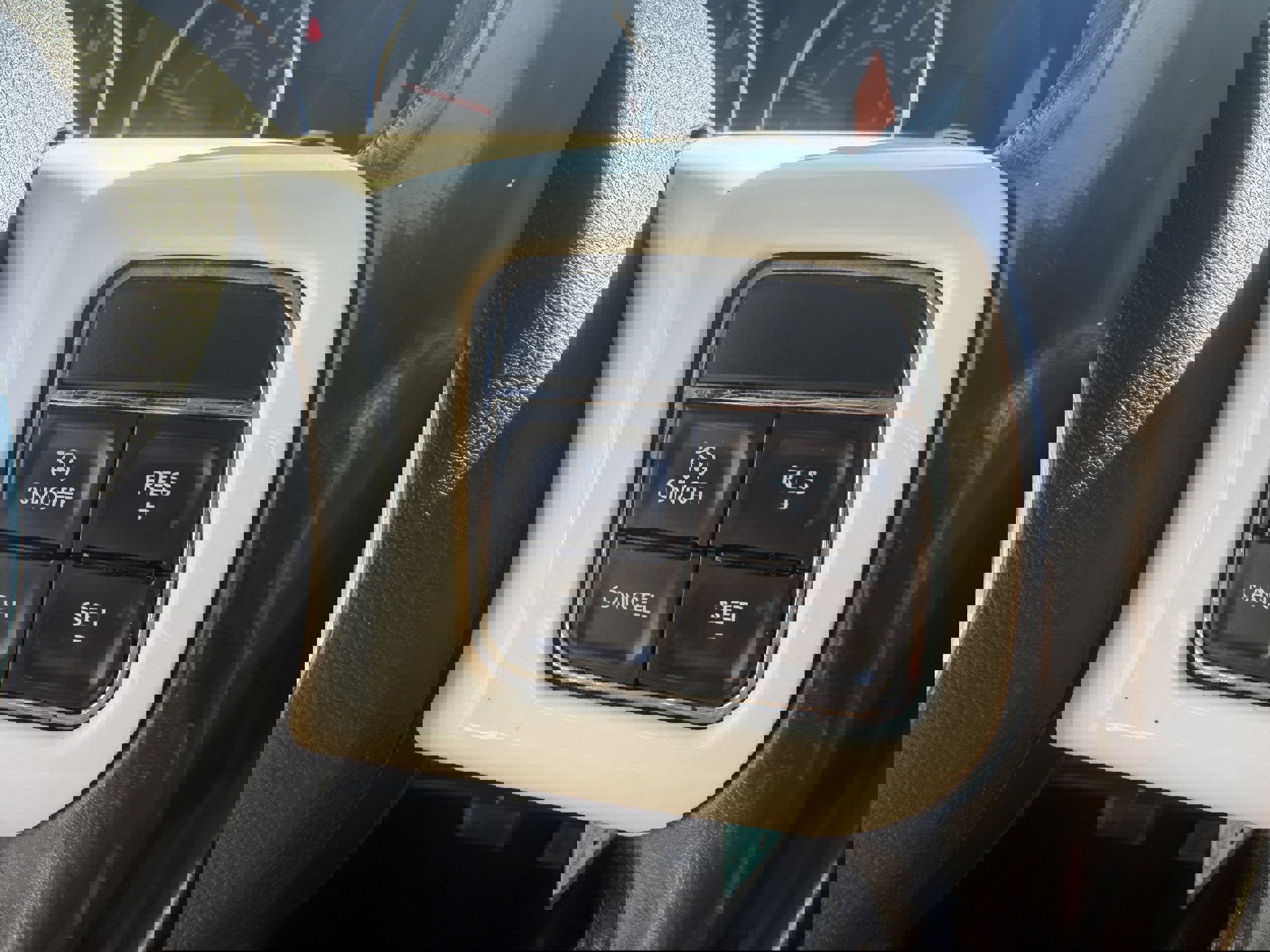 Used 2012 Jeep Wrangler Unlimited Rubicon w/ Connectivity Group image 16