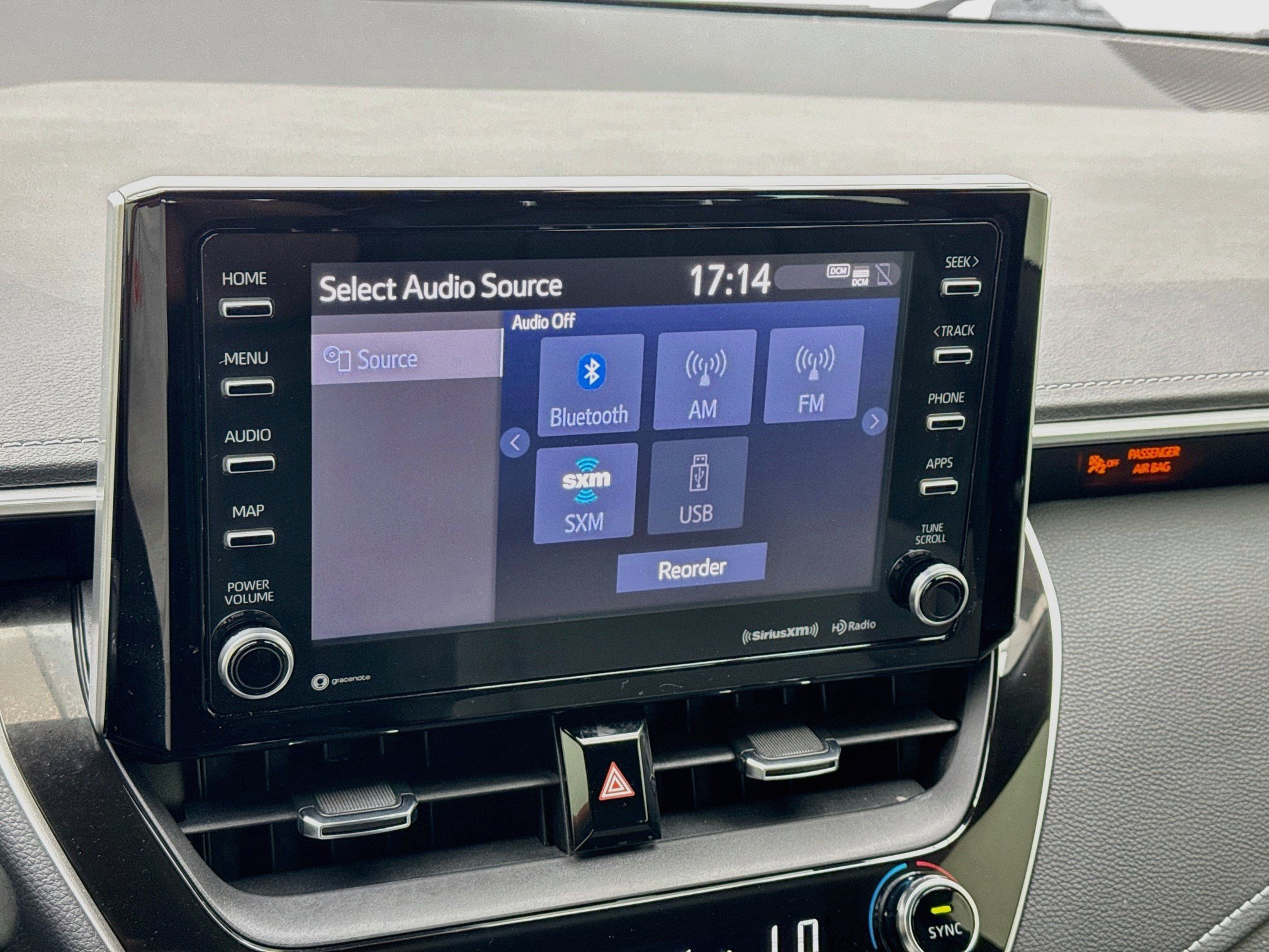 Used 2022 Toyota Corolla XSE FWD image 11