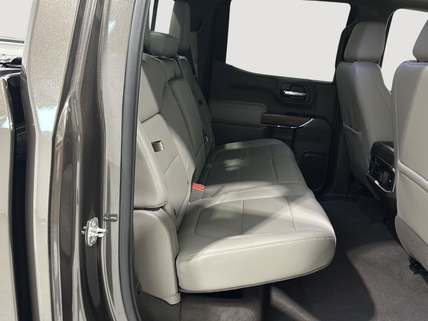 Used 2019 GMC Sierra 1500 SLT w/ SLT Premium Plus Package AWD/4WD image 24