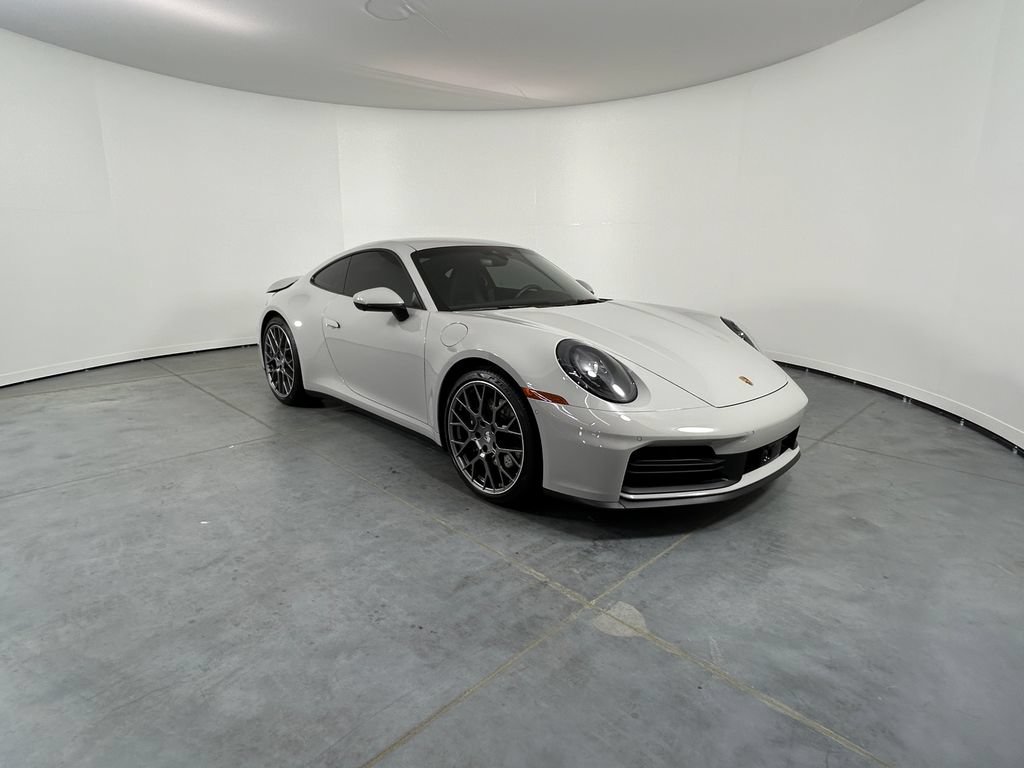 Certified 2025 Porsche 911 Carrera RWD image 9