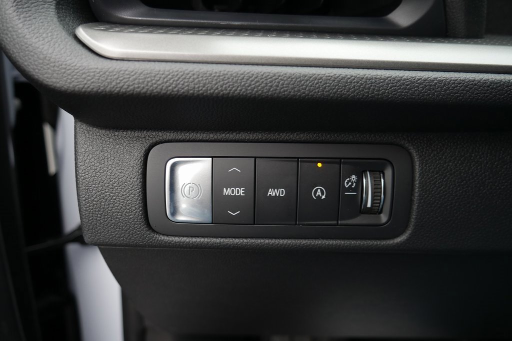 New 2026 Chevrolet Traverse LT w/ LPO, Floor Liner Package image 11