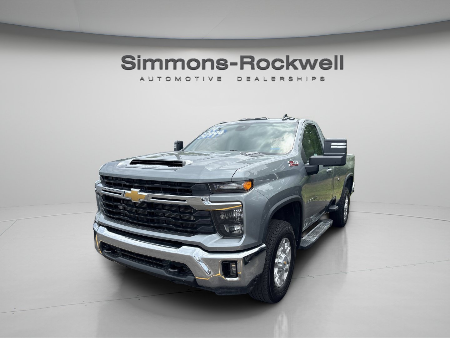 Used 2024 Chevrolet Silverado 3500 LT w/ Convenience Package AWD/4WD image 2