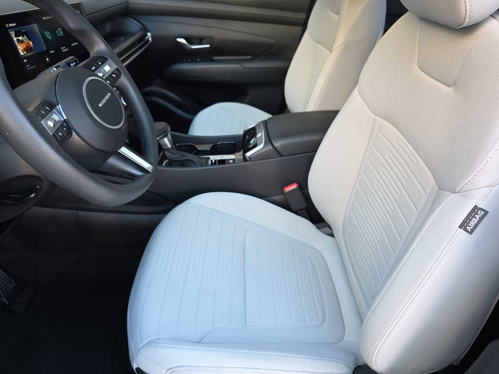 Used 2025 Hyundai Santa Cruz SE image 15