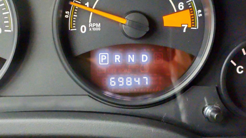Used 2014 Jeep Patriot Latitude AWD/4WD image 15