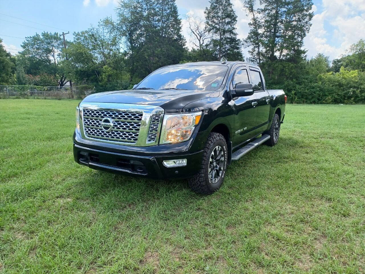 Used 2021 Nissan Titan SV