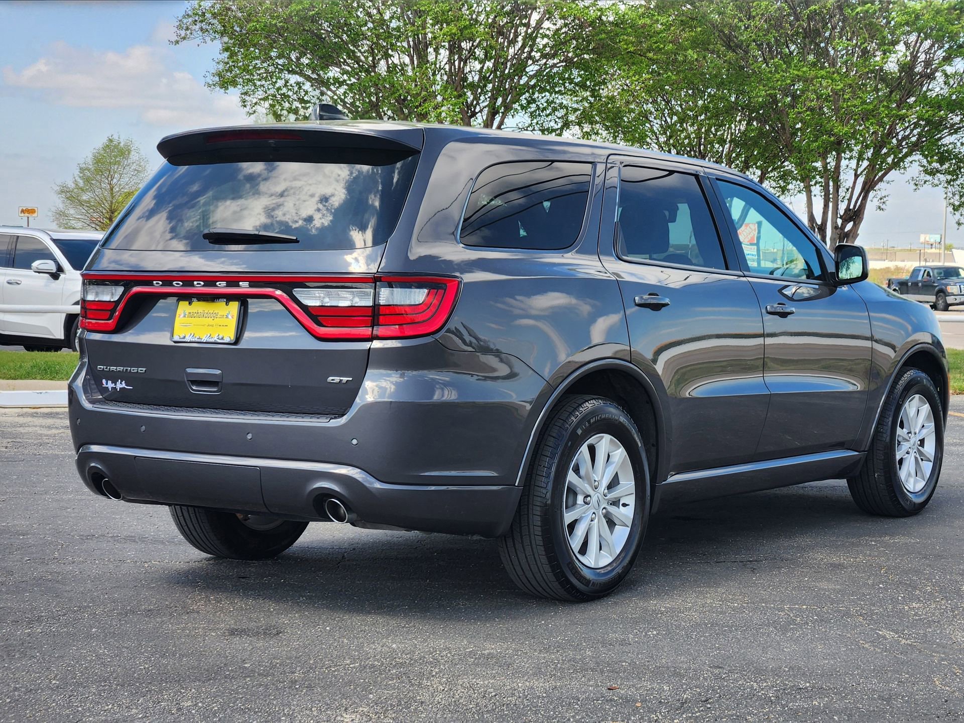 Used 2025 Dodge Durango GT RWD image 5