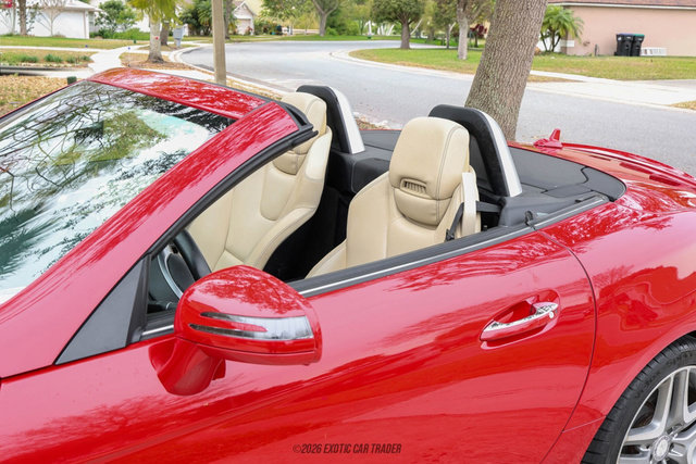 Used 2015 Mercedes-Benz SLK 250 image 65