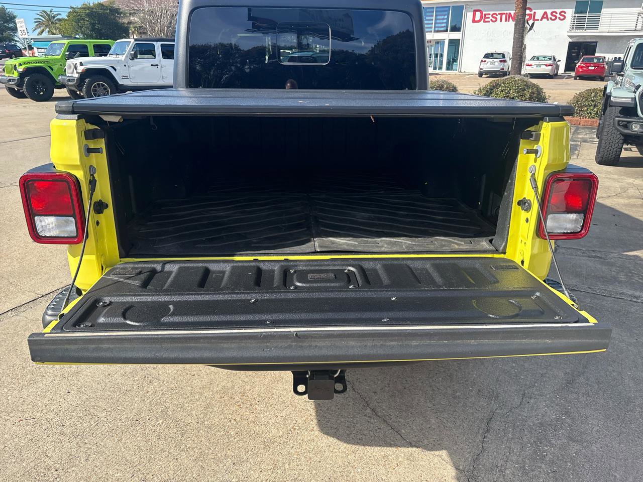 Used 2023 Jeep Gladiator Rubicon image 13