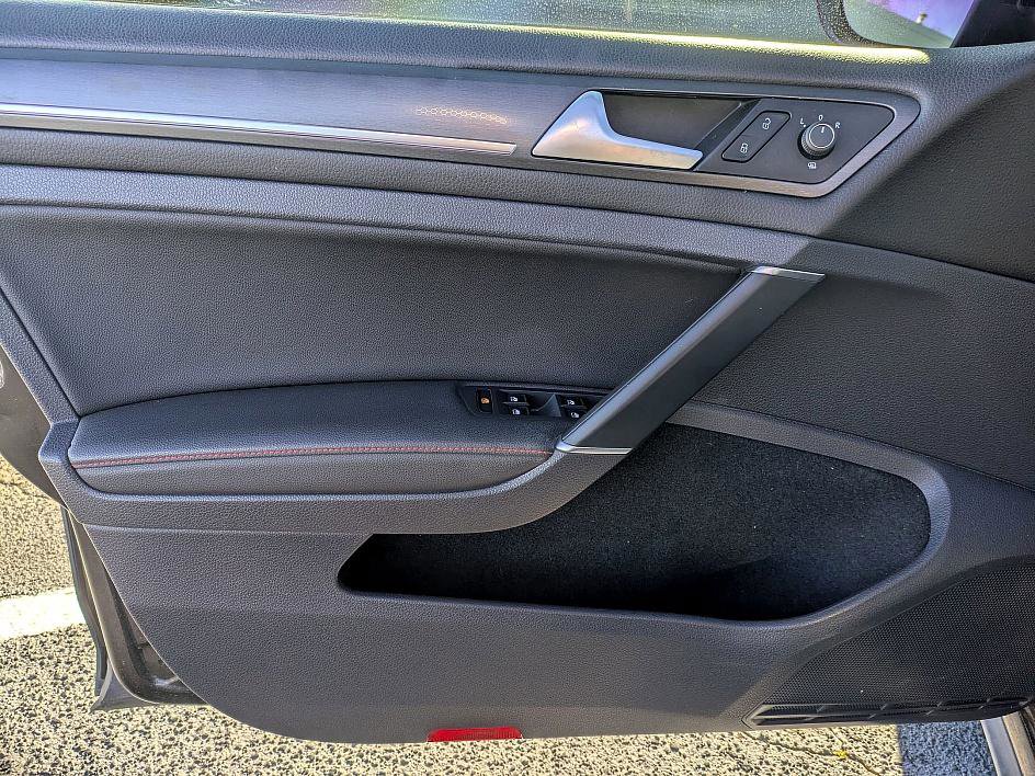 Used 2020 Volkswagen GTI SE image 14