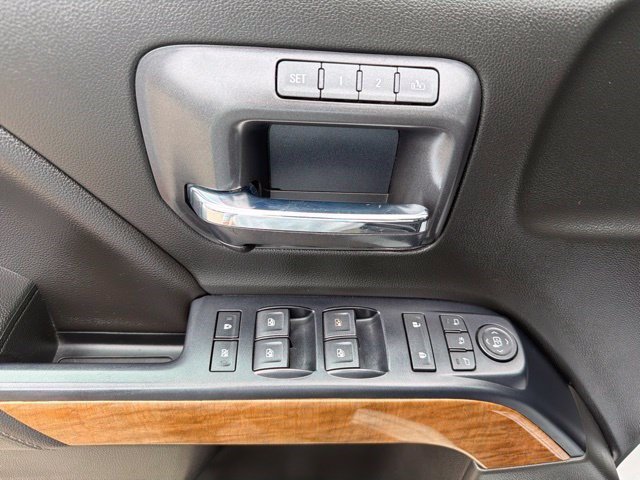 Used 2018 Chevrolet Silverado 1500 LTZ w/ Sport Package AWD/4WD image 12
