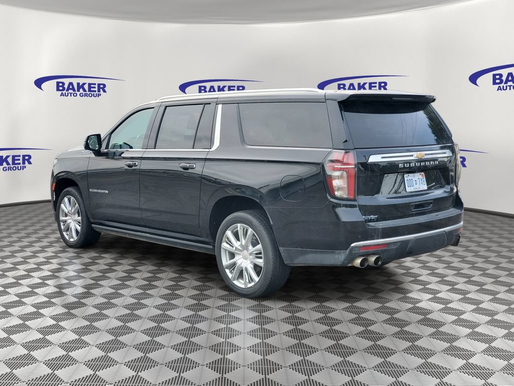 Certified 2022 Chevrolet Suburban High Country AWD/4WD image 3