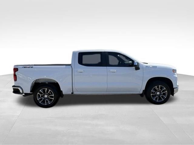 Used 2024 Chevrolet Silverado 1500 LT AWD/4WD image 9