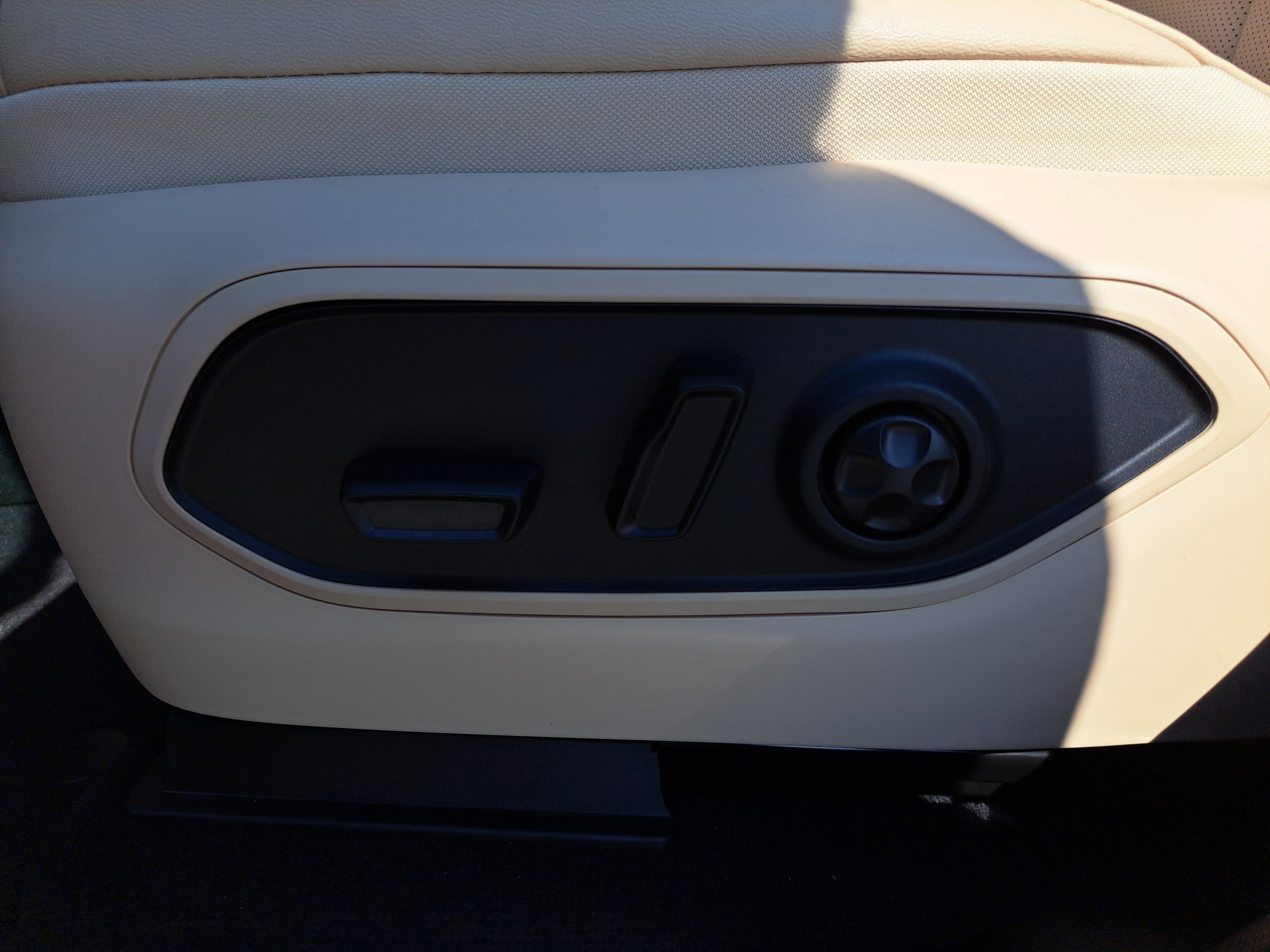 New 2025 Jeep Grand Cherokee Limited w/ Luxury Tech Group II image 19